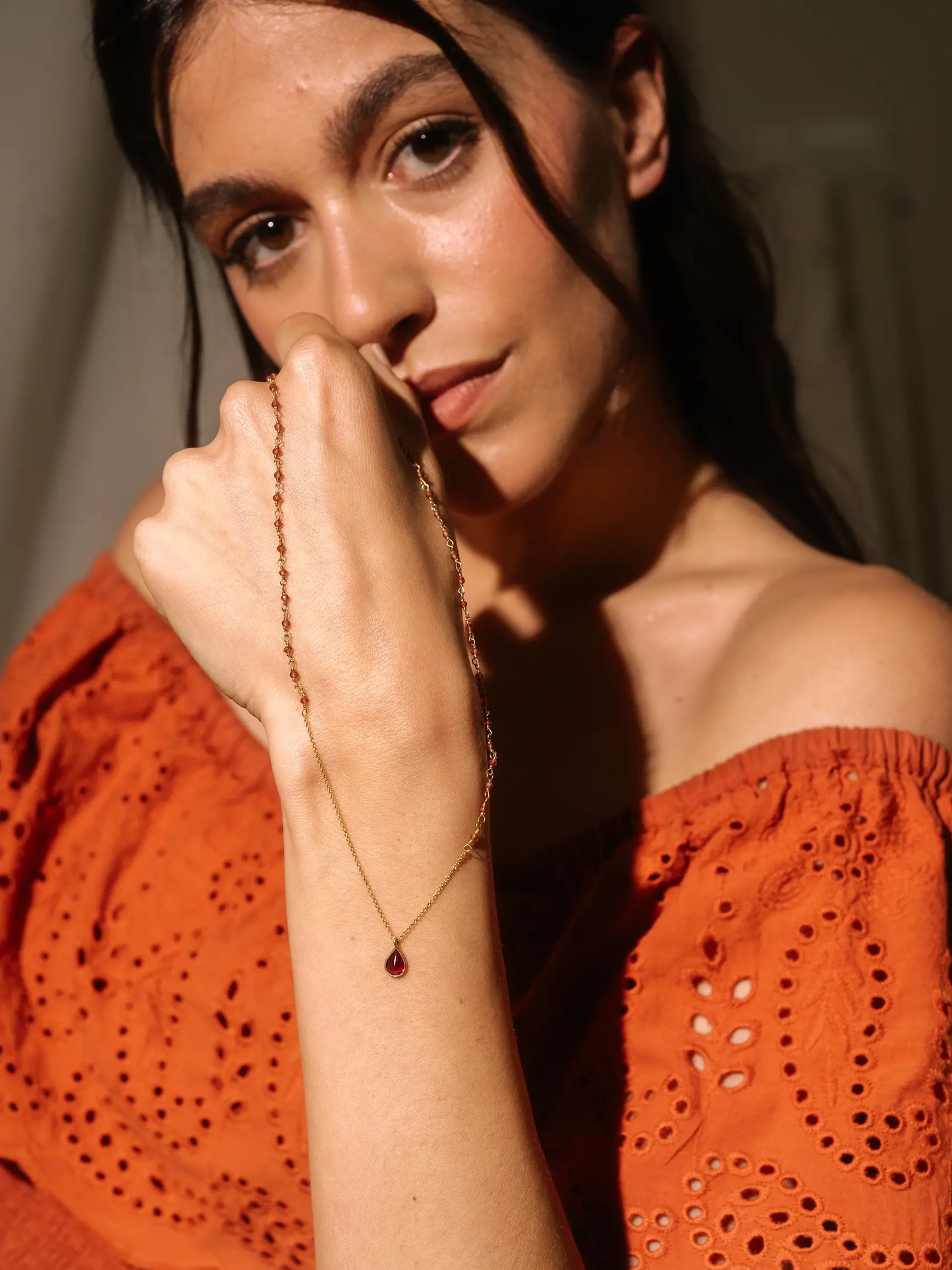 Collar Etnia de Granate