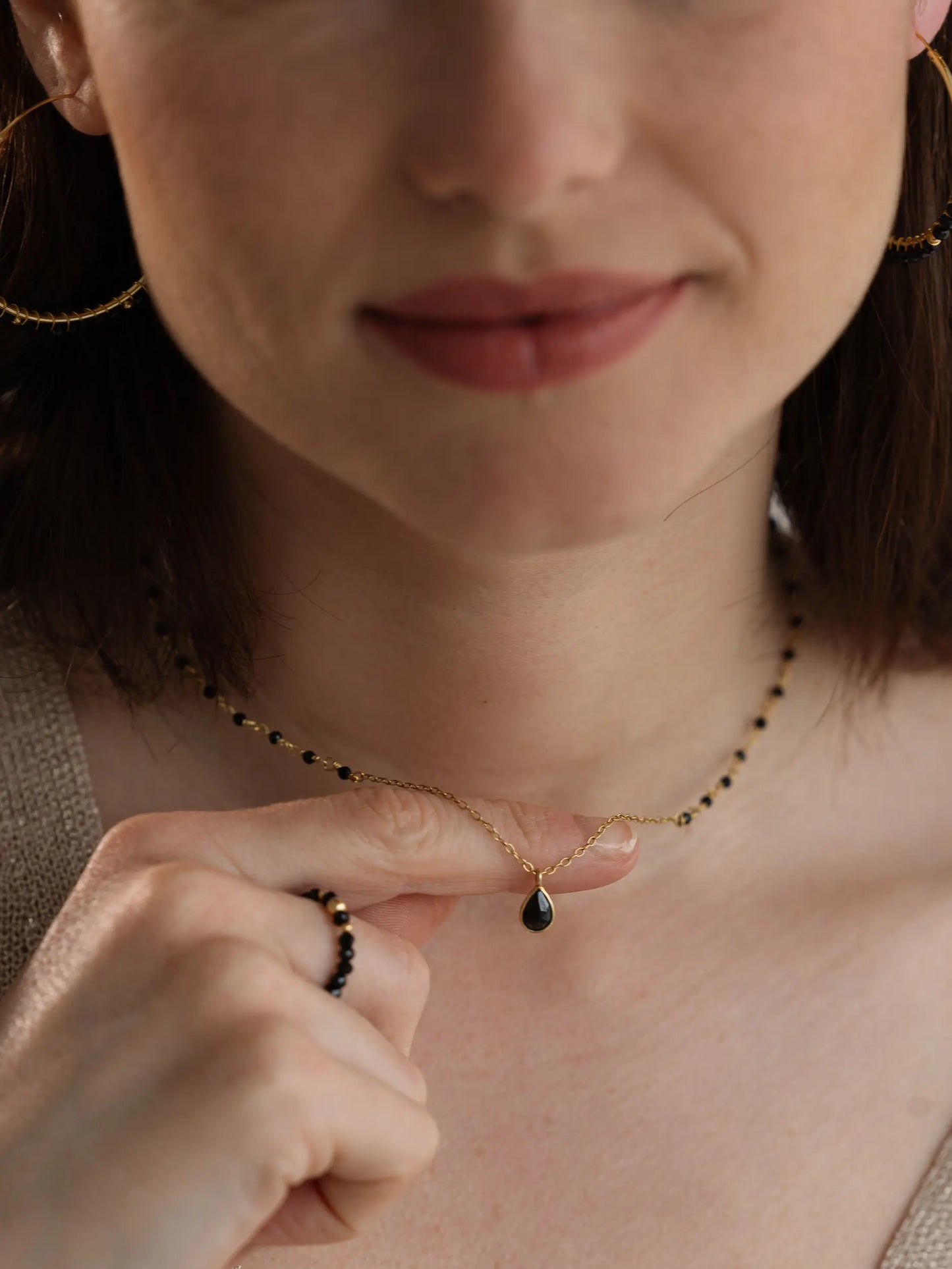 Collar Etnia de Espinela Negra