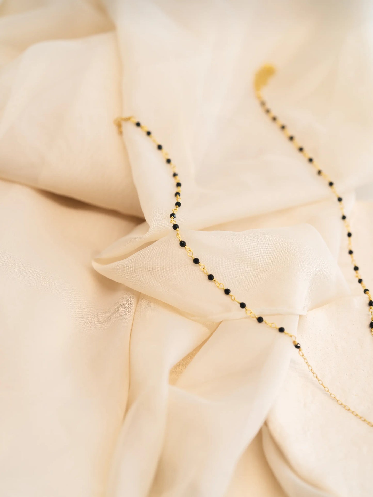 Collar Etnia de Espinela Negra
